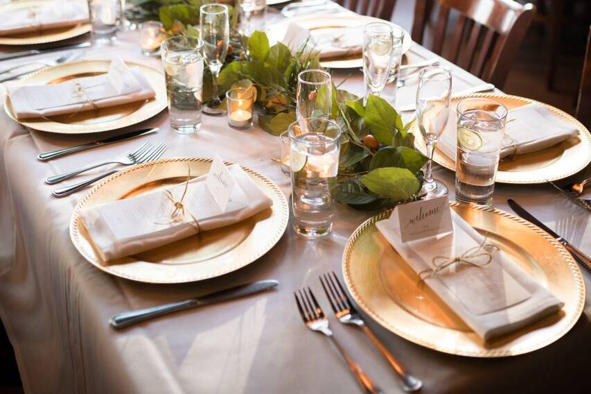 Table setting and centerpieces