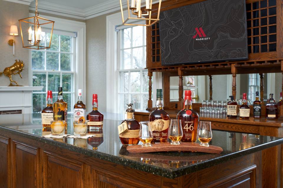 Sophisticated Mansion bar