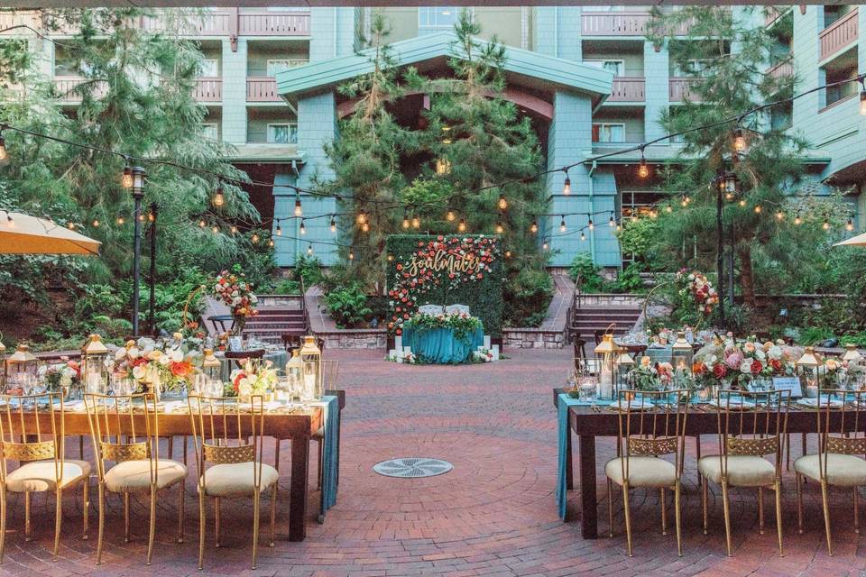 Romantic courtyard reception