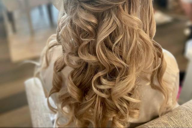 Half updo