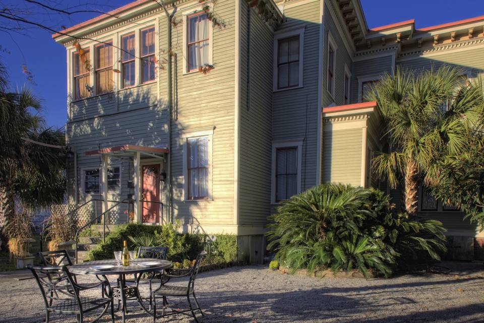 Nichols House Courtyard