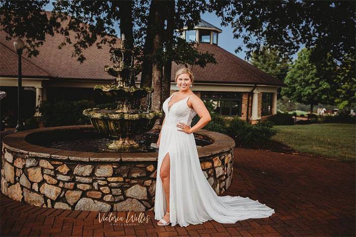 Bride at the fountain