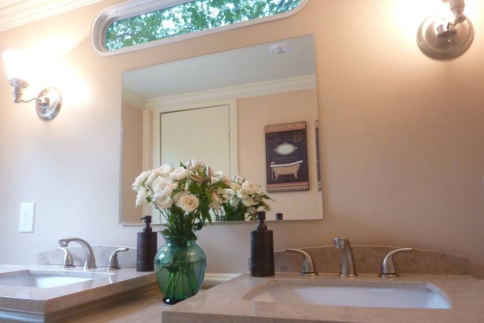 Sinks and vanity area