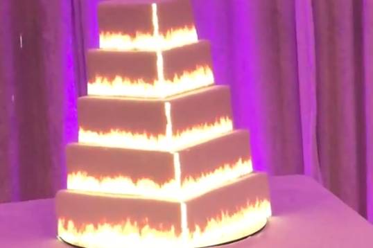 This Wedding Cake Lights Up With Disney Magic