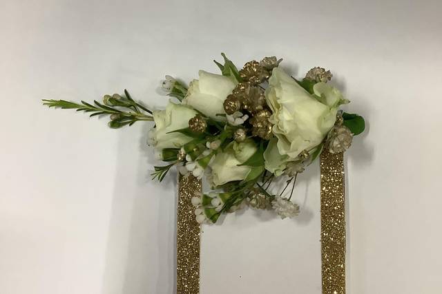 Cream n Gold Boutonnière
