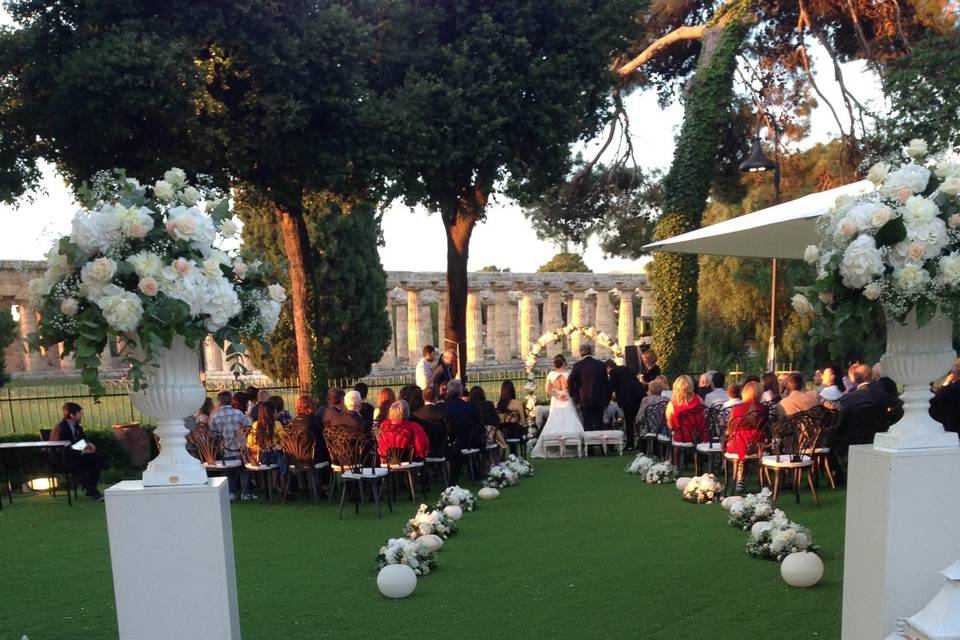 Wedding in the garden