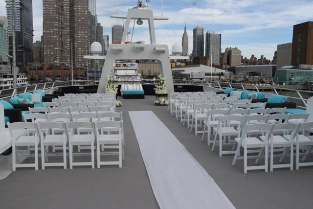 Francescas Touch of Class-Premium Yacht Charter