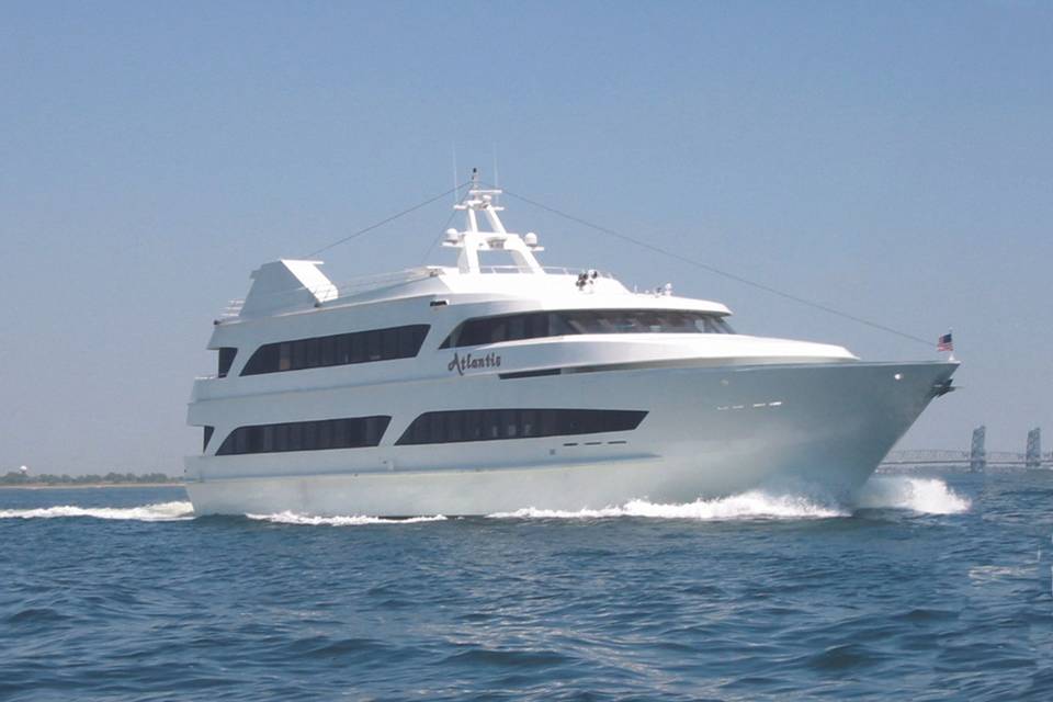 Francescas Touch of Class-Premium Yacht Charter