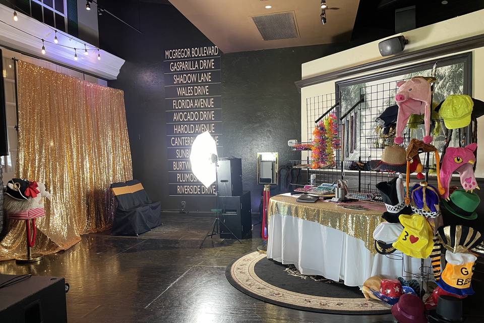 All Request Entertainment and Photo Booths