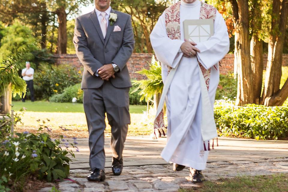 Groom with the officiant