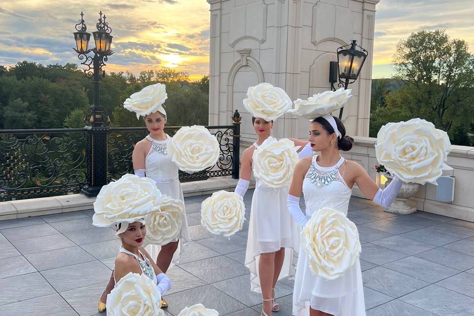 Bride entrance with dancers