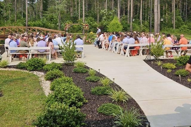 Timberlee Farm Wedding and Event Center