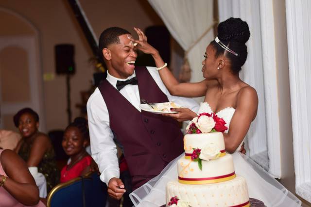 Cake cutting
