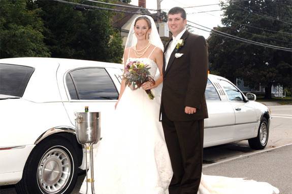 Make your wedding day that  much more special with a limousine.