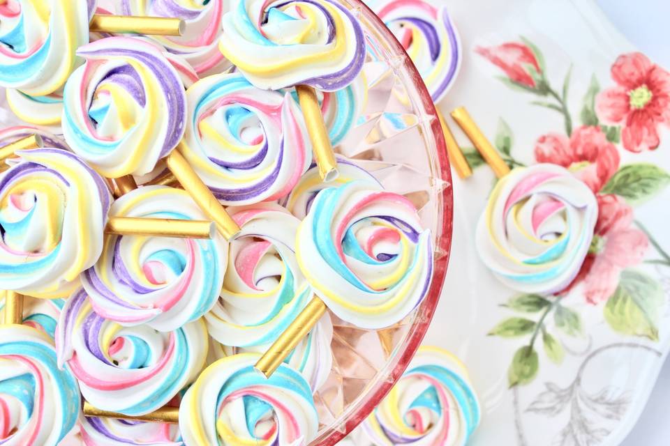 Mini Caramel Rainbow Lollipops