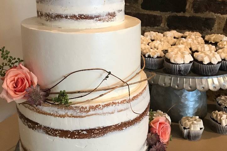 Semi Naked Cake