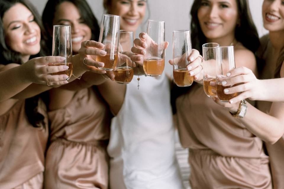 Bridesmaid champagne