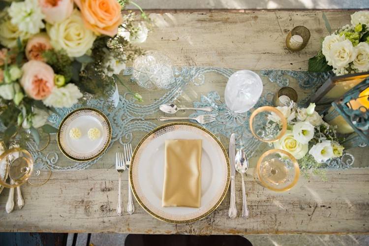 Classic table setting