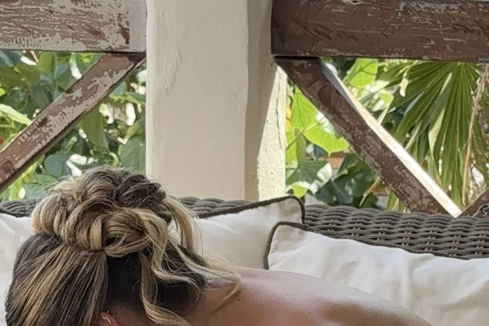 Tulum Bride Make up and hair
