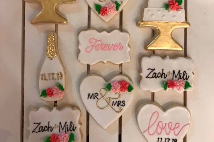 Personalized wedding cookies