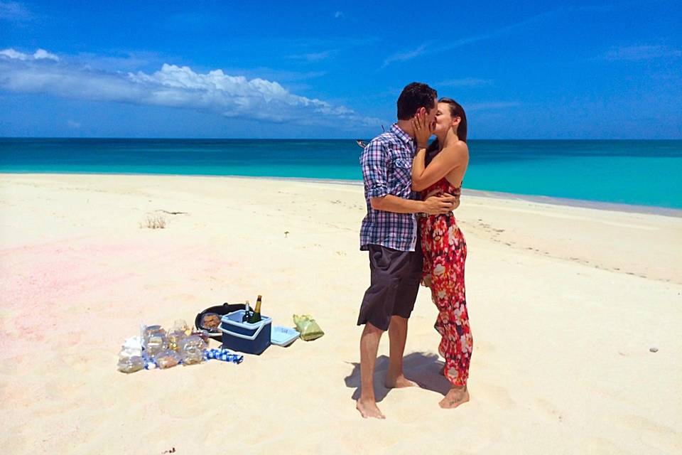 Kissing at the beach