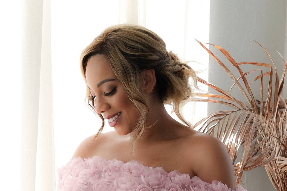 Makeup, hairstyling and photo