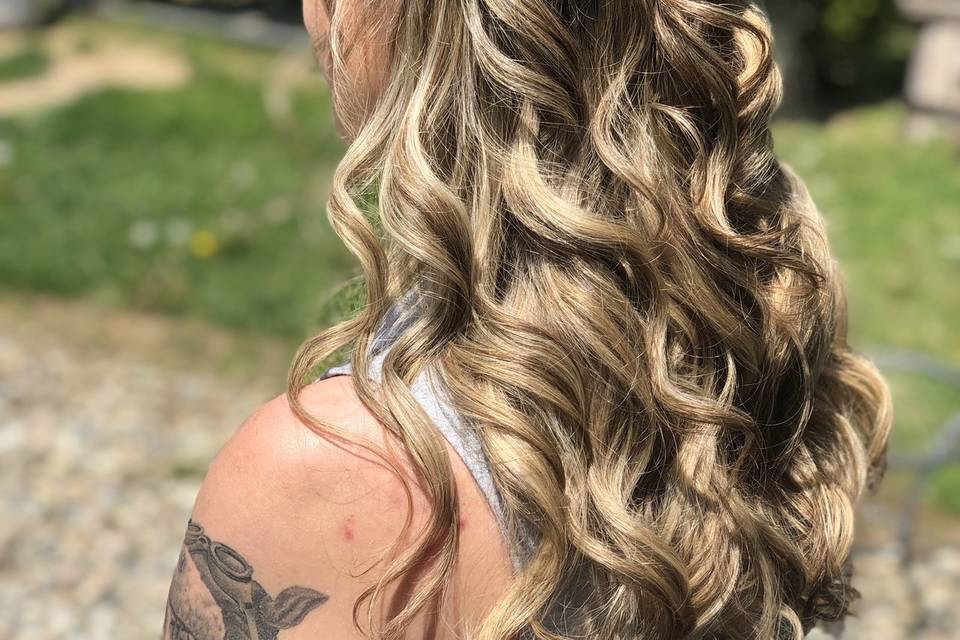 Curls with some pulled back