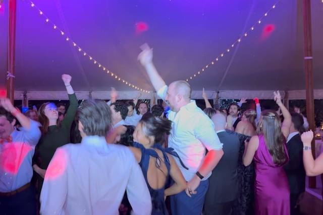 Hands Up!
