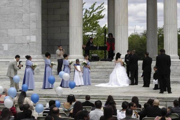 This wedding took place at the Temple of Music at Roger Williams Park.