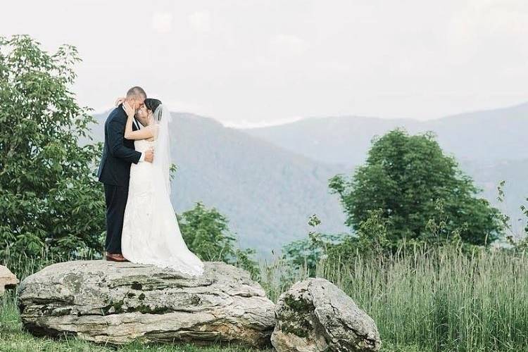 A stunning backdrop (photo from Taylor's wedding album)