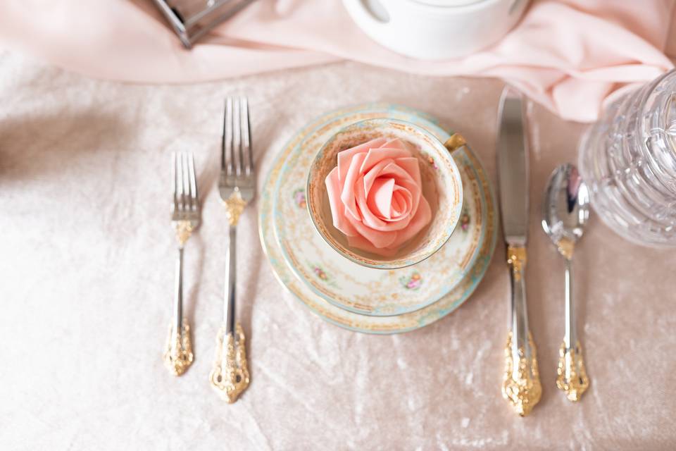 Holiday Guide: Elegant Napkins - TeaTime Magazine