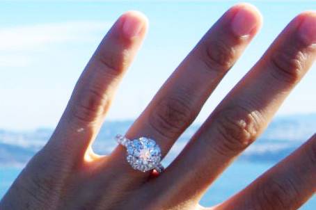 Jacki's stunning halo engagement ring (designer: Goldman)