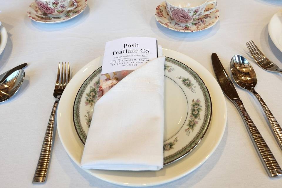 Holiday Guide: Elegant Napkins - TeaTime Magazine