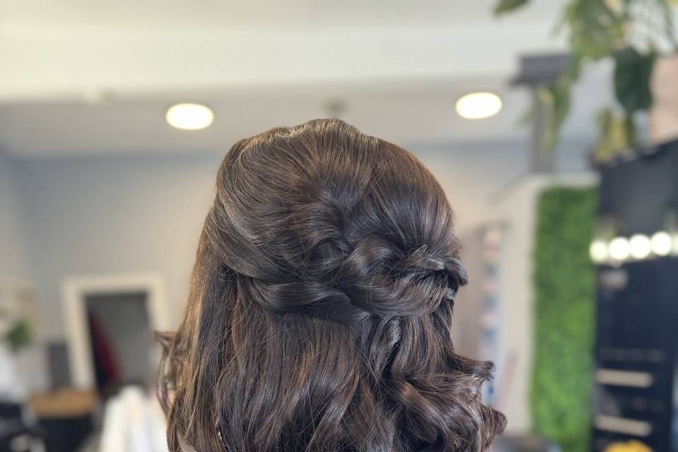 Bridesmaid hair