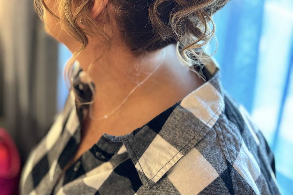 90s style updo