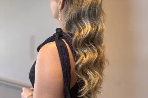 Hollywood waves