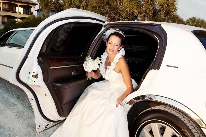 Bride getting out of the limo