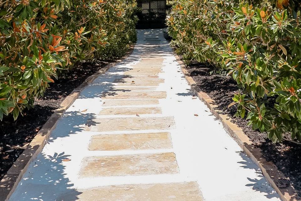 Magnolia Walkway