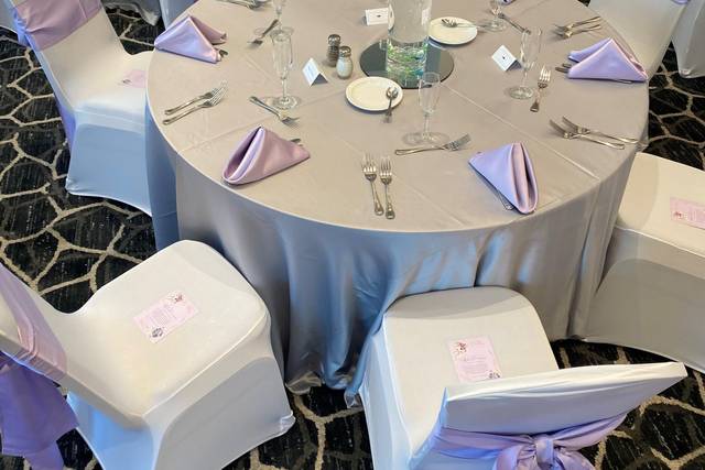 Complimentary centerpieces