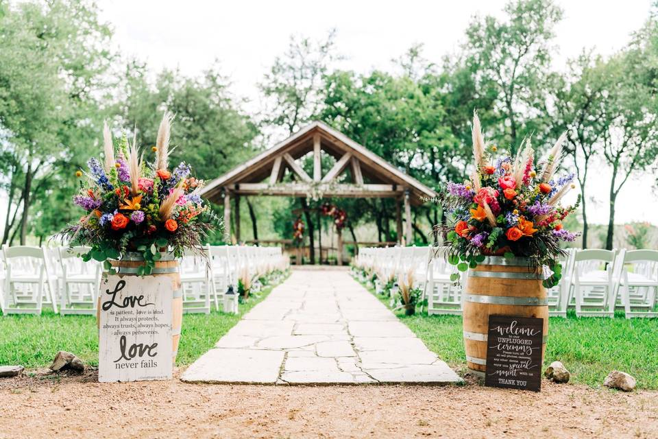 Floral Beauty - Tejas Ceremony