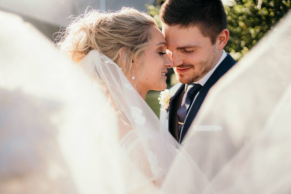 Flowing bridal veil