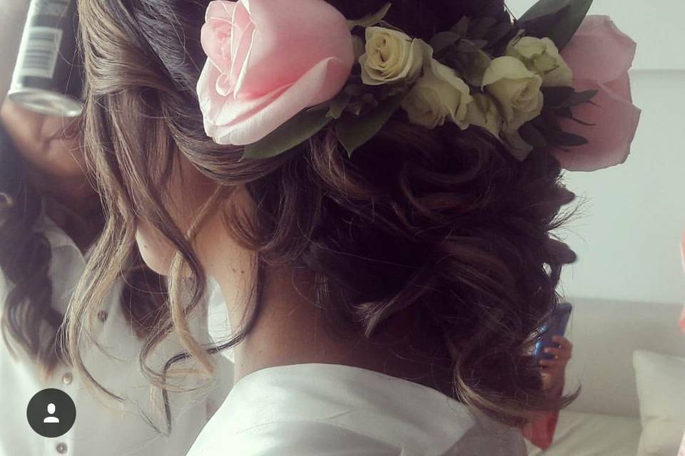 Hairstyle for a beach bride