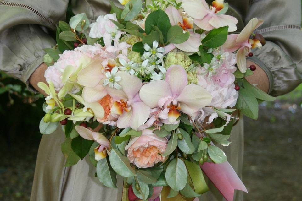 A lush, abundant bouquet by White Magnolia Designs