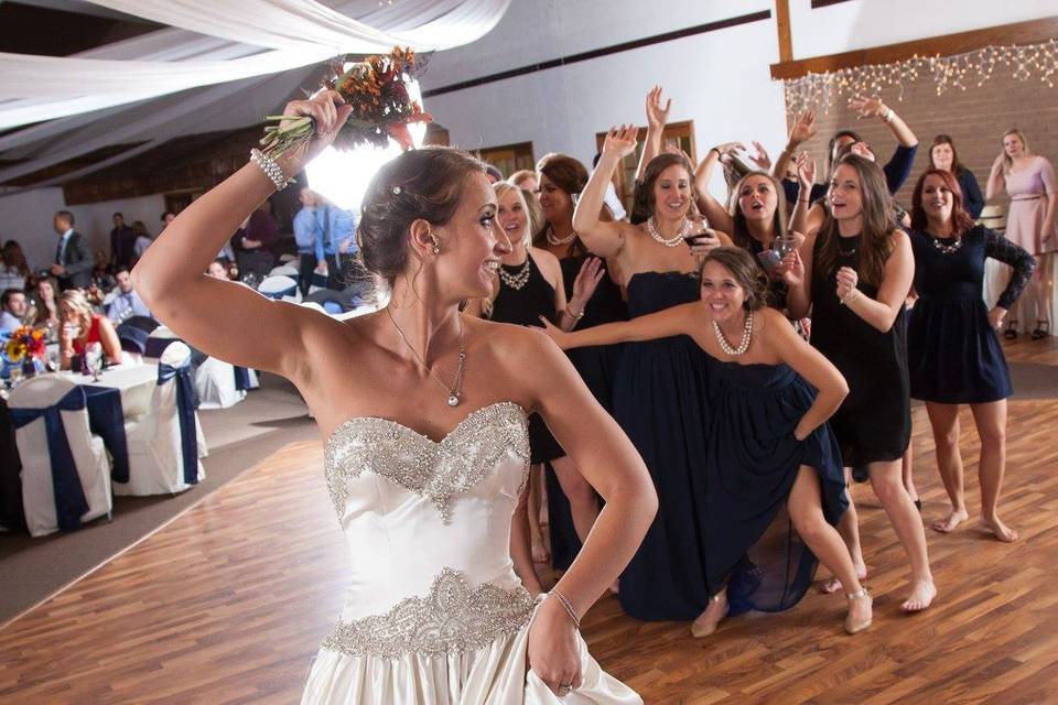 Bouquet toss