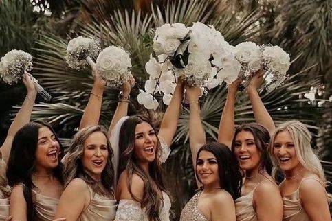 Bride and Bridemaids Bouquet