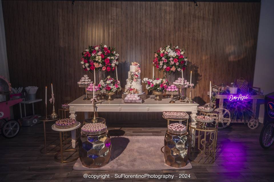 Cake table