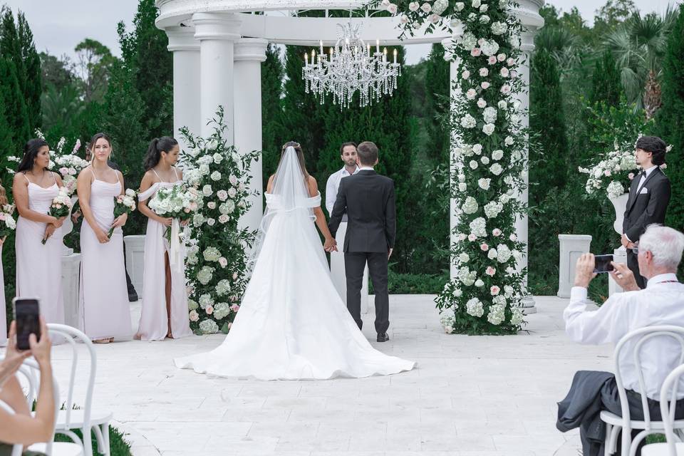 Alex & Luana by Sam Sacramento