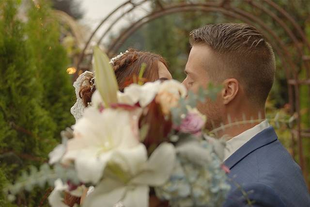 Newlyweds in bloom