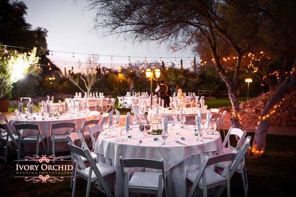 Lower Garden Outdoor Dining