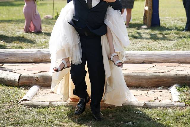 Www.sarahleewelchweddings.com